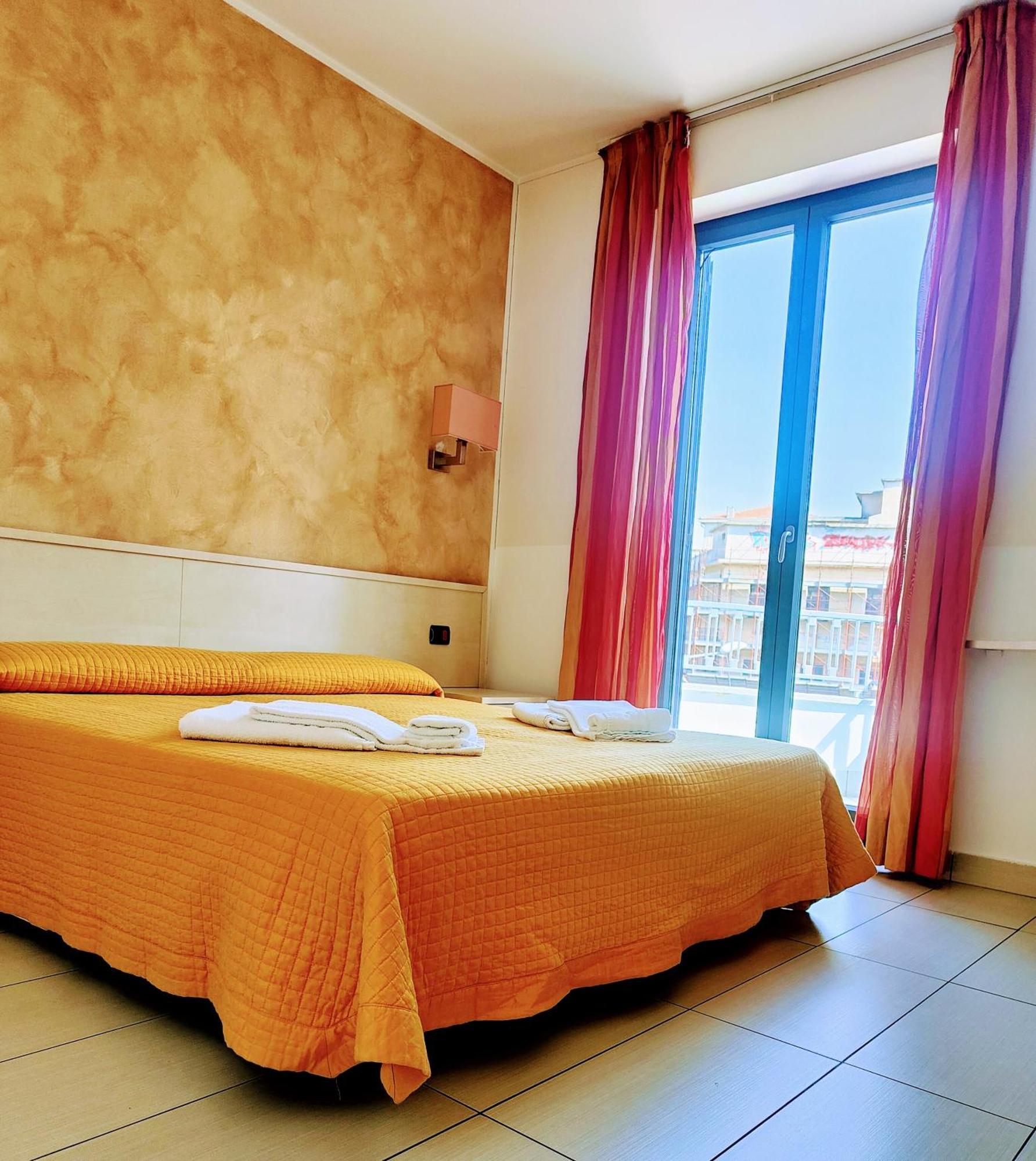 Rooms&Apartments Hotel Danci Borghetto Santo Spirito Extérieur photo