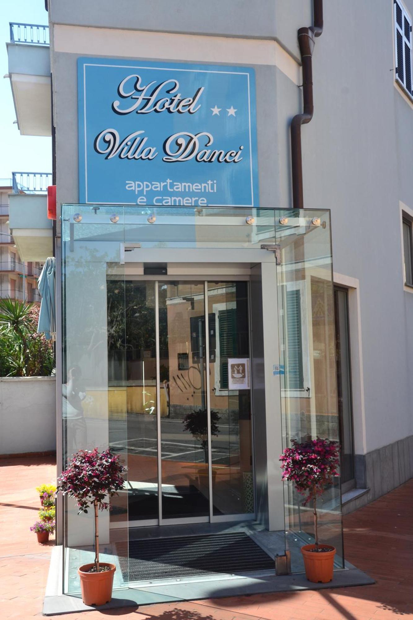Rooms&Apartments Hotel Danci Borghetto Santo Spirito Extérieur photo